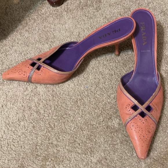 Prada Shoes - 1 day, final sale 🌞 Prada Kitten heels
